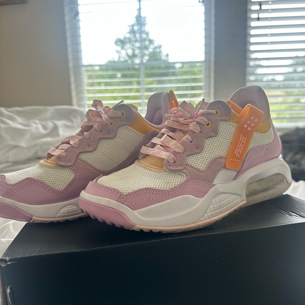 Jordan Women's Sneakers in Pink, White, and Orange